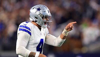 Dak Prescott sufre esguince de pie durante vacaciones