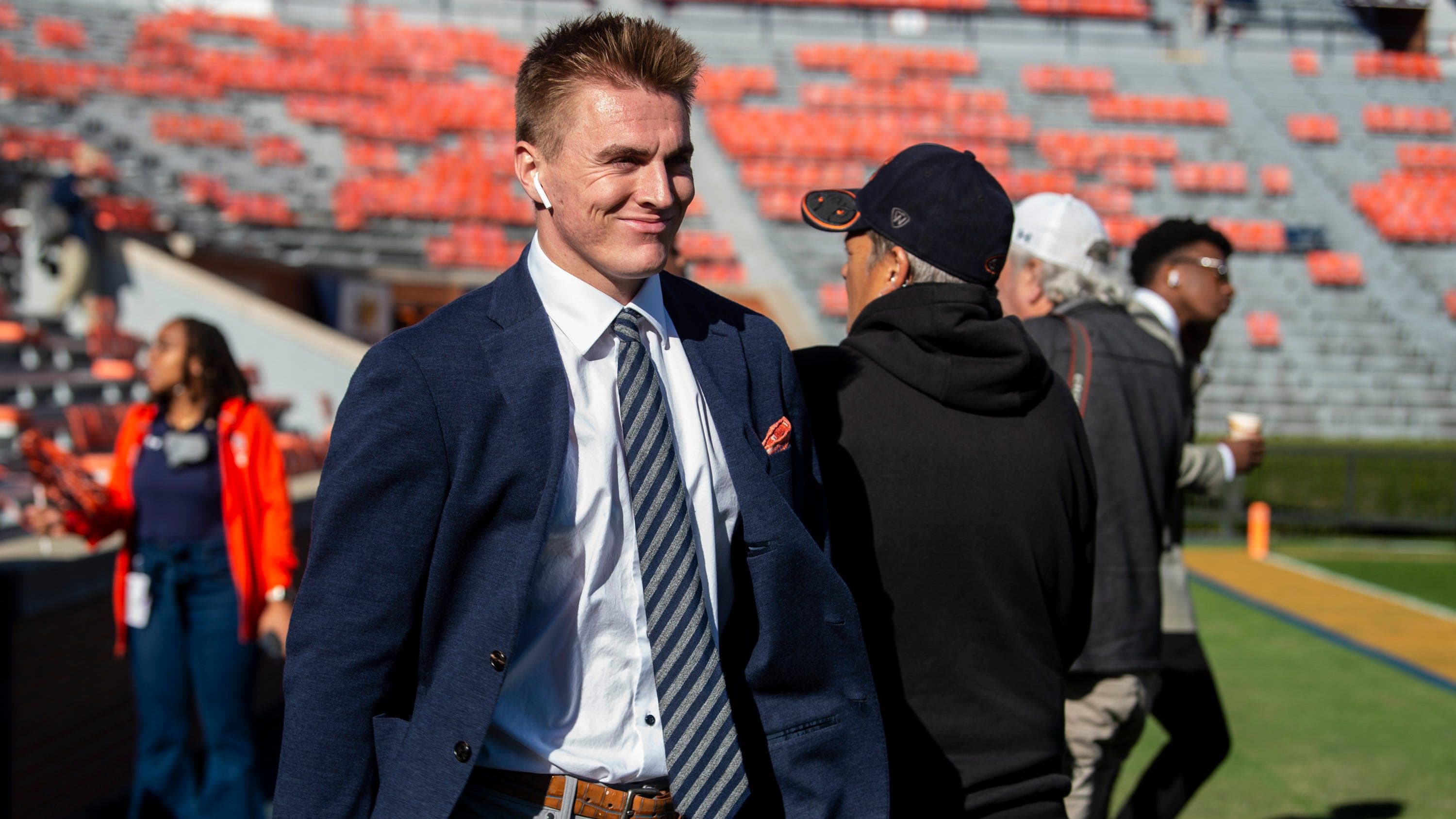 Bo Nix Docuseries Reveals Auburn Tigers Pressure, NFL Draft Preparation