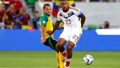 Venezuela gana 3-0 a Jamaica y logra histórico invicto en la Copa América