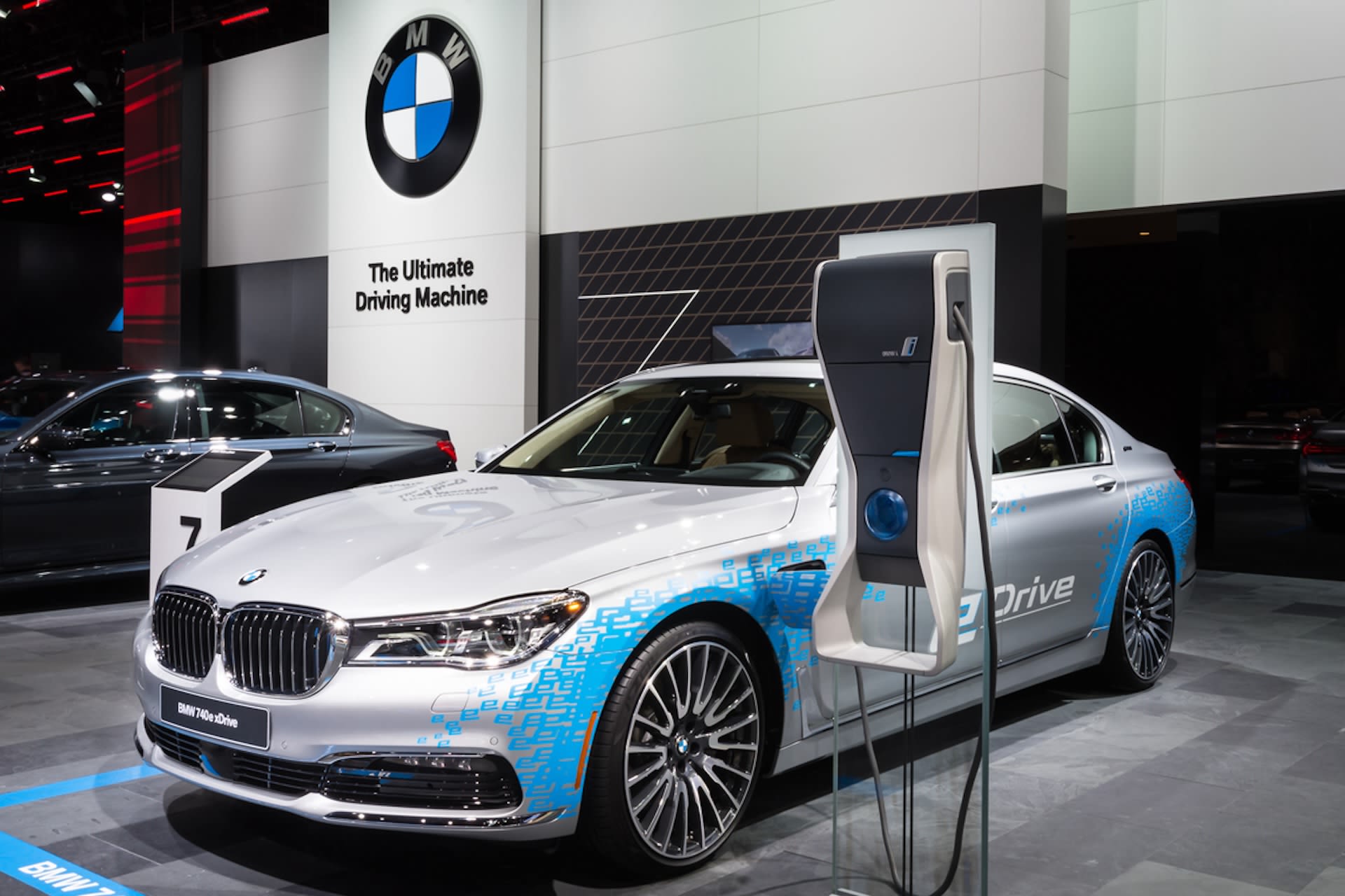 BMW enters new era after forming partnership with cutting-edge battery tech company: 'It's a clear sign of the transition'