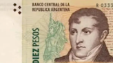 Al suertudo propietario de este billete de 10 pesos le pagan $300.000