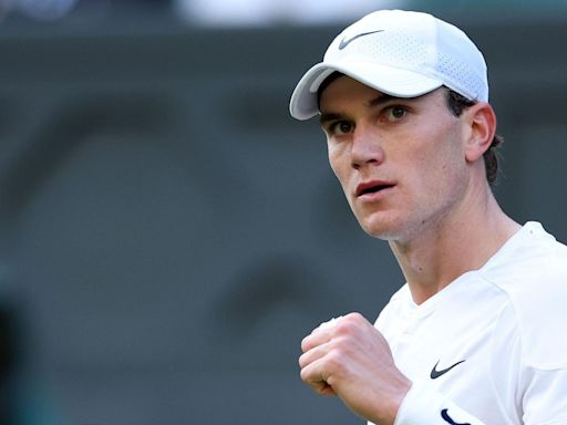 Draper fills Murray void with late-night Wimbledon win