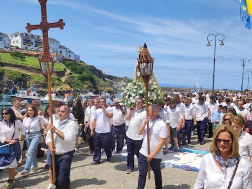 En imágenes: Así luce Tapia por el Carmen, con su emotiva procesión por el puerto
