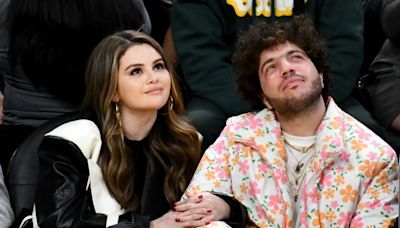 Selena Gomez on Having ‘Simplicity,’ Says Cooking With Boyfriend Benny Blanco Is One Thing That Grounds Her