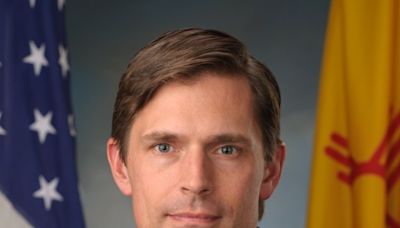 New Mexico Senator Martin Heinrich calls on President Joe Biden to suspend campaign