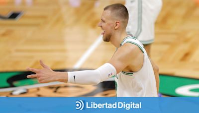 Porzingis regresa como un héroe y los Celtics destrozan a los Mavericks de Luka Doncic