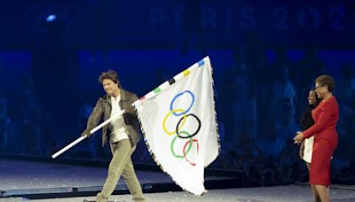 Tom Cruise não cobrou nada para participar de cerimônia de encerramento das Olimpíadas, mas impôs condições. Entenda