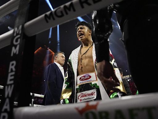 Jaime Munguía señala cuál fue el error que lo hizo perder su invicto frente a Canelo Álvarez - La Opinión