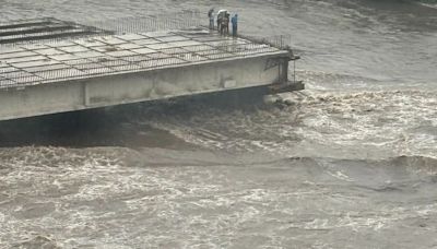 Pune: Anger Mounts as Water Touches Under-Construction Keshav Nagar-Kharadi Bridge
