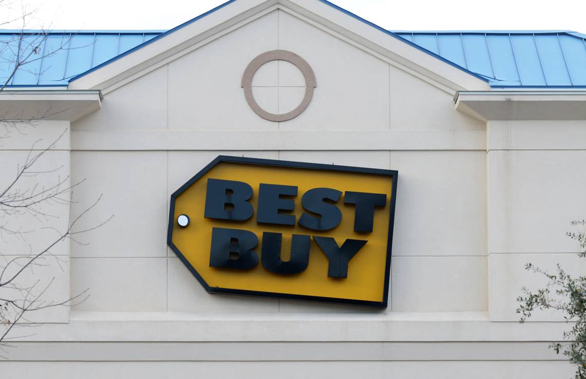 ‘Tens of thousands’ in losses after burglars sawed hole through roof of Bluffton Best Buy