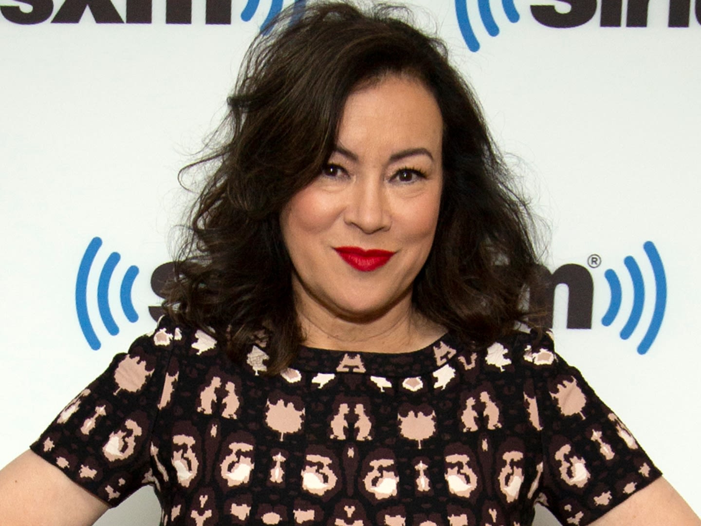 Jennifer Tilly Just Rocked the Gothic Version of Bjork’s 2001 Swan Dress & We’re Obsessed