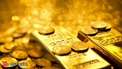 Gold Price Today: Yellow metal rises by Rs 830/10 gram on Fed’s dovish tone. What should investors do? - The Economic Times