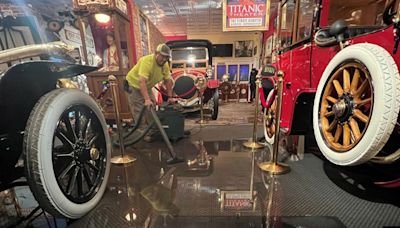 Illinois Titanic exhibit under water from ‘mystery’ flood