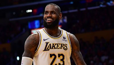 Sources: LeBron reaches deal to stay with Lakers