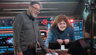 'Star Trek' Director Jonathan Frakes Looks Back on 'Discovery' & Ahead to 'Strange New Worlds' Season 3