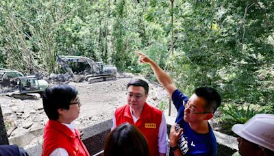 卓榮泰高雄山區勘災 全力協助校園、橋梁復建