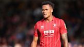 Midfielder Bonds joins Fleetwood from Cheltenham