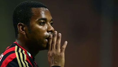 Robinho completa dois meses preso com leitura, cursos e futebol