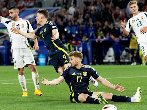 Stuart Armstrong ‘looking’ for Scotland penalty says Chris Sutton