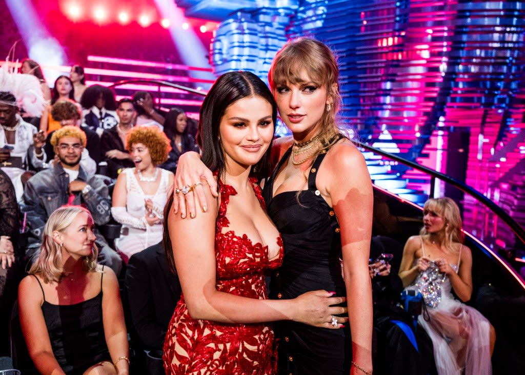 Selena Gomez and Taylor Swift Text About Vanderpump Rules