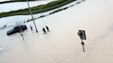 Llueve en serio: tormenta arroja el agua de un año y medio en los Emiratos Árabes Unidos