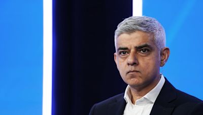 Khan calls for end to ‘everyday extortion’ of unfair charges for leaseholders