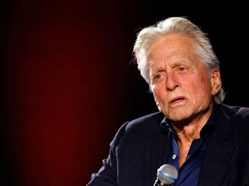 Así sintió Michael Douglas la presión de la edad tras trabajar con este actor más joven: "Me sentí humillado"