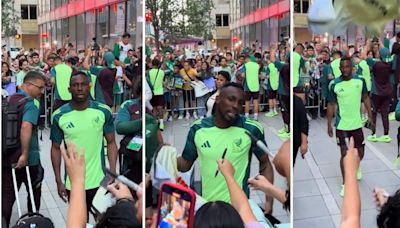 VIDEO: Fan le tira playera del América a Julián Quiñones y así fue su inesperada reacción