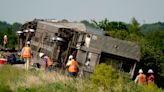 The Amtrak train derailment in Mendon, Missouri, killed four. Here's what else we know.