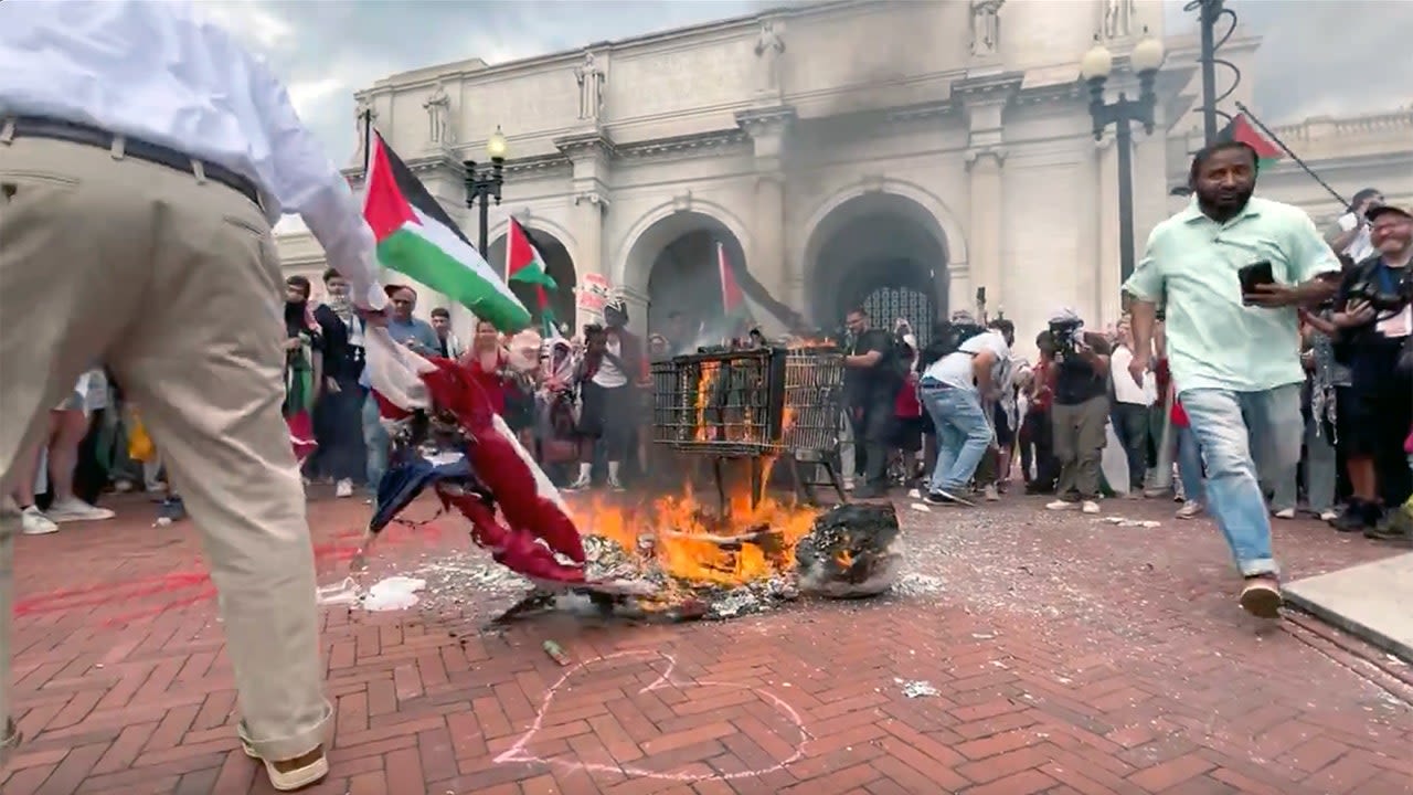 House Republicans replace American flags at Union Station after anti-Israel protests