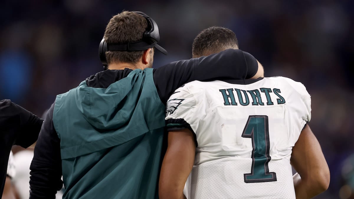 Eagles OC Bridging 'Fractured' Jalen Hurts, Nick Sirianni Relationship: Report