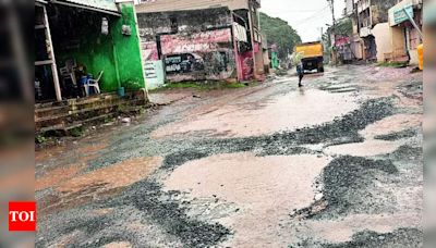 Byadagi chilli market road condition | Hubballi News - Times of India