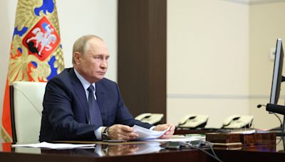 Putin threatens to cut off West’s nuclear industry from Russian uranium