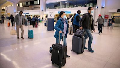 FAA slowing flights at Newark airport over traffic control staffing