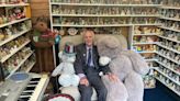 Grandad, 94, builds shed for his 1,000 teddy bears