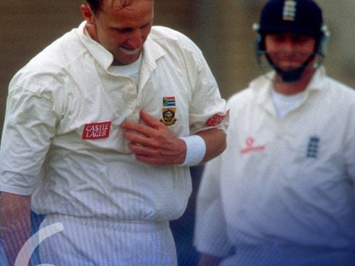 On This Day in 1998: Allan Donald vs Mike Atherton - A Battle for the Ages | WATCH - News18