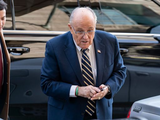 ‘Nobody seems interested’ in helping Giuliani with accounting duties in bankruptcy case, lawyers claim