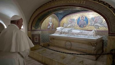 Los misterios de la tumba de San Pedro: el derrumbe que la descubrió y la polémica sobre sus huesos