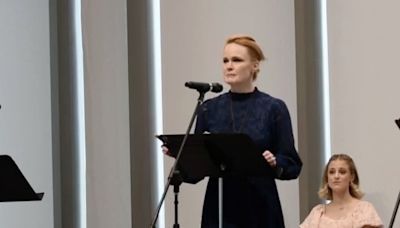 Video: Kate Baldwin Performs 'Days of Plenty' in LITTLE WOMEN Concert at Connecticut Stage Company