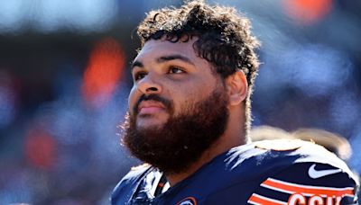 Bears' Braxton Jones, Darnell Wright make PFF's list of top NFL offensive tackles