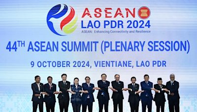 Sea row on the menu as ASEAN leaders meet China's Li