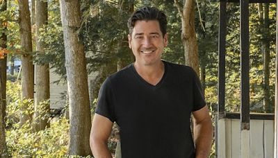 Fans Are Having a Strong Reaction to Jonathan Knight's Lake House Bedroom