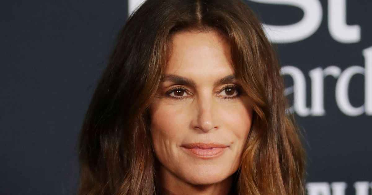 Cindy Crawford News - Us Weekly