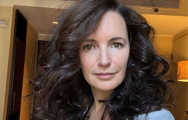 Kristin Davis Shows Off Natural Curls and Goes Makeup-Free After Revealing She Dissolved Facial Filler