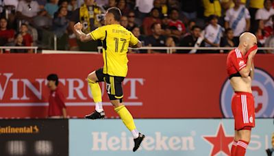 Columbus Crew wins second road match in a row, defeating Chicago Fire 3-1: Replay