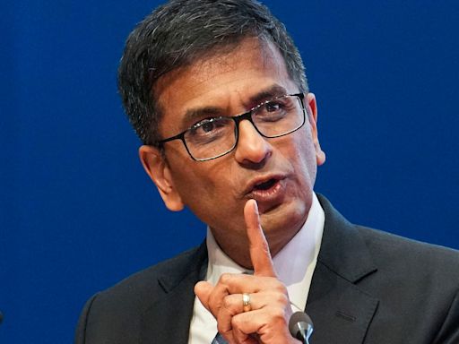 ’Please call security’: Lawyer ’forgives’ CJI Chandrachud as he raps him for interference during NEET hearing | Today News