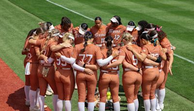 Texas, A&M face off for trip to Women's College World Series