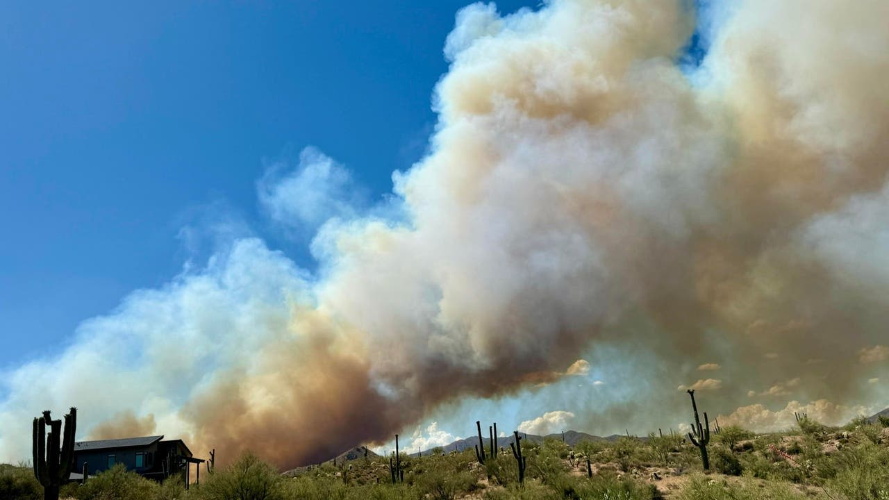 Boulder View Fire quickly grows to an estimated 500 acres near Scottsdale