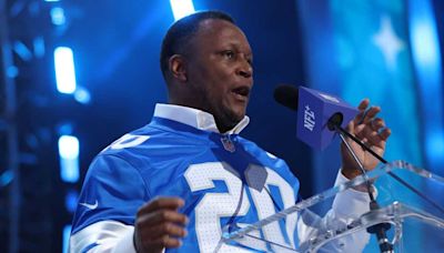 Detroit Lions legend Barry Sanders says he experienced "health scare" over Father's Day weekend