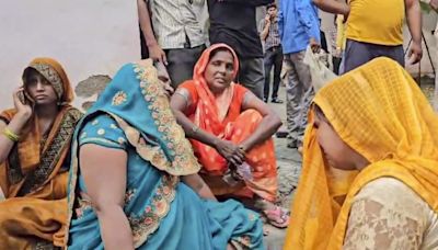 Outside Hathras hospital, bodies of stampede victims lay on the floor, loud wails pierce the air